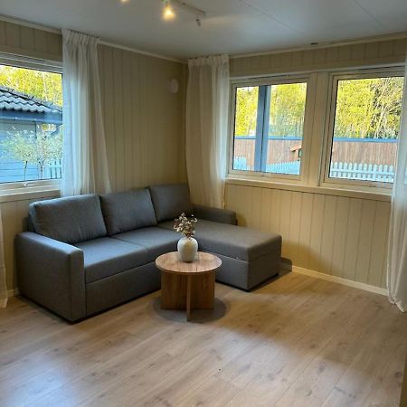 Lys Rent Og Trivelig Hybelleilighet Кристиансанд Экстерьер фото